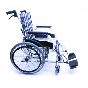 탄탄 접이식 수동 알루미늄 휠체어 (11.4kg) WYK863LAJ-22&quot;